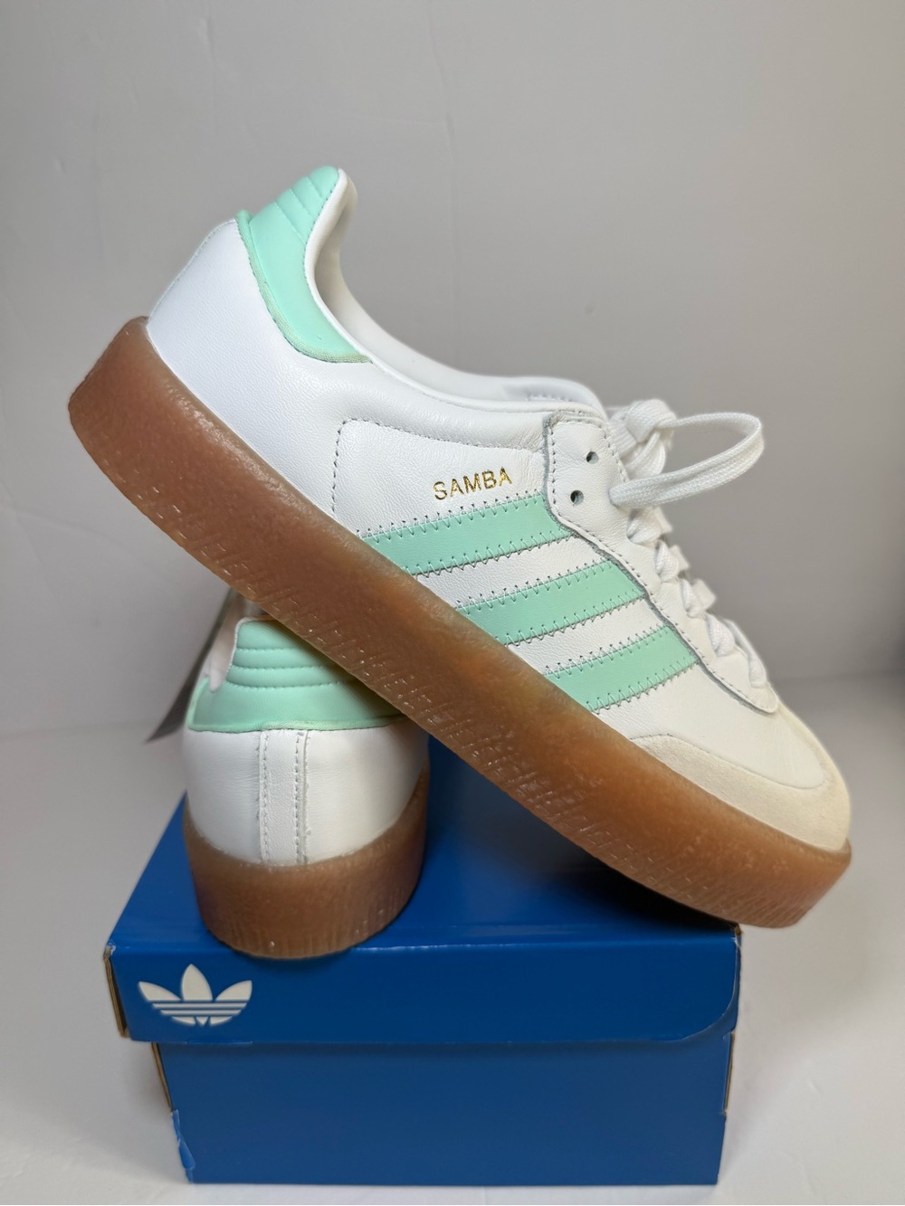 Adidas Sambae - Size 6 Y (fits women’s 7 / mens 6) - White / Mint JQ1314 - NWT